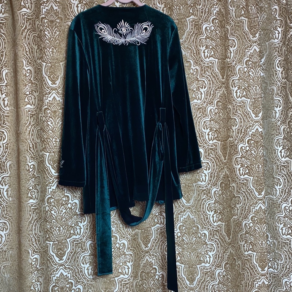 •fridayiminlove• {deep green embroidered velvet} Take Me to Breakfast Jacket - Picture 11 of 11